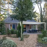 Met Eigen Wellness Onder De Bomen Villa Lochem