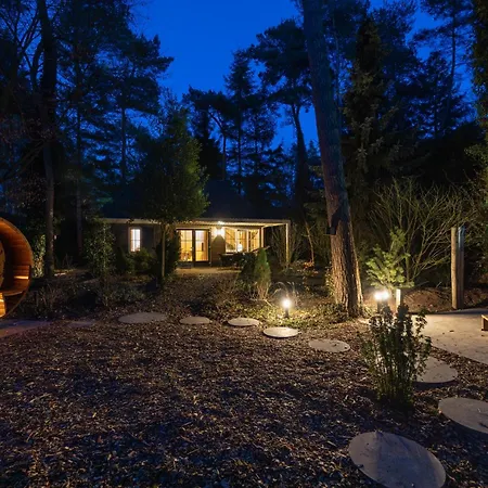 Met Eigen Wellness Onder De Bomen
