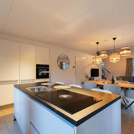Villa Met Eigen Wellness Onder De Bomen