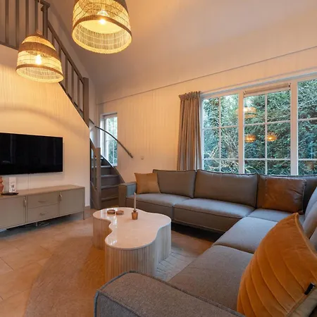 Villa Met Eigen Wellness Onder De Bomen
