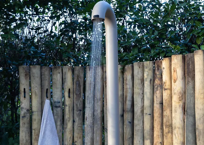 Met Eigen Wellness Onder De Bomen