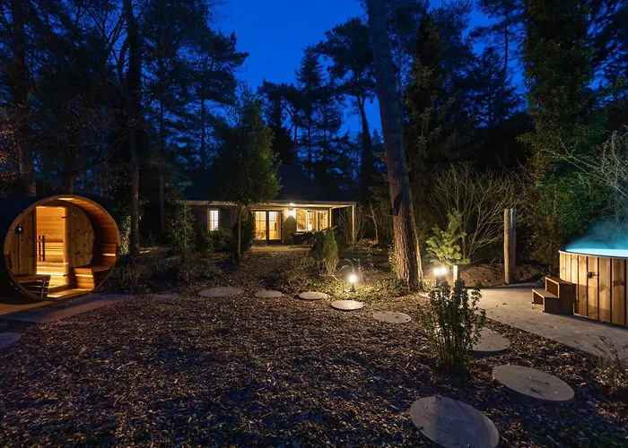 Met Eigen Wellness Onder De Bomen