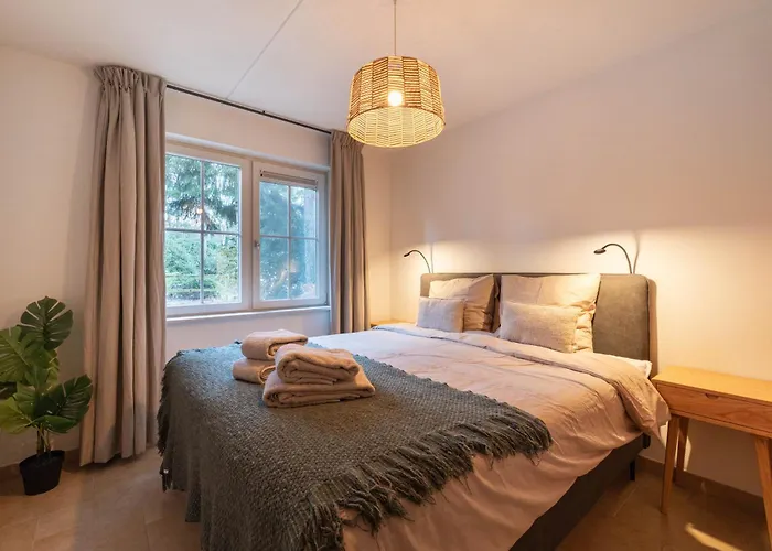 Met Eigen Wellness Onder De Bomen Villa Lochem