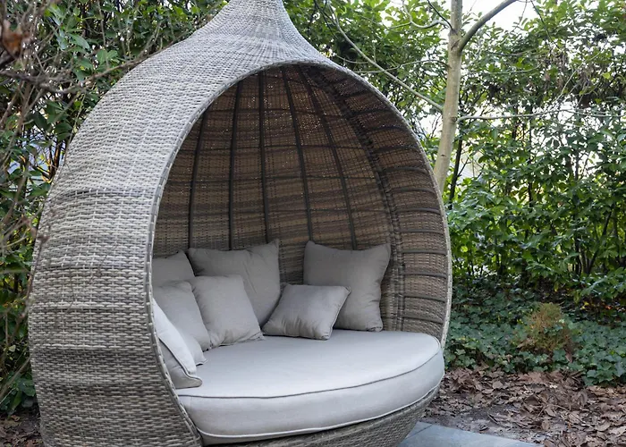 Met Eigen Wellness Onder De Bomen Lochem