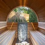 Вилла Met Eigen Wellness Onder De Bomen *